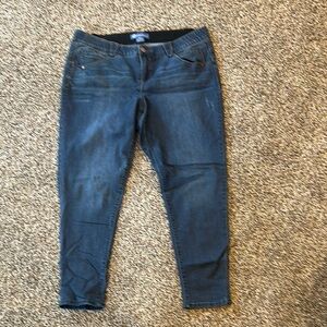 Democracy Blue Ankle Cropped Jeans